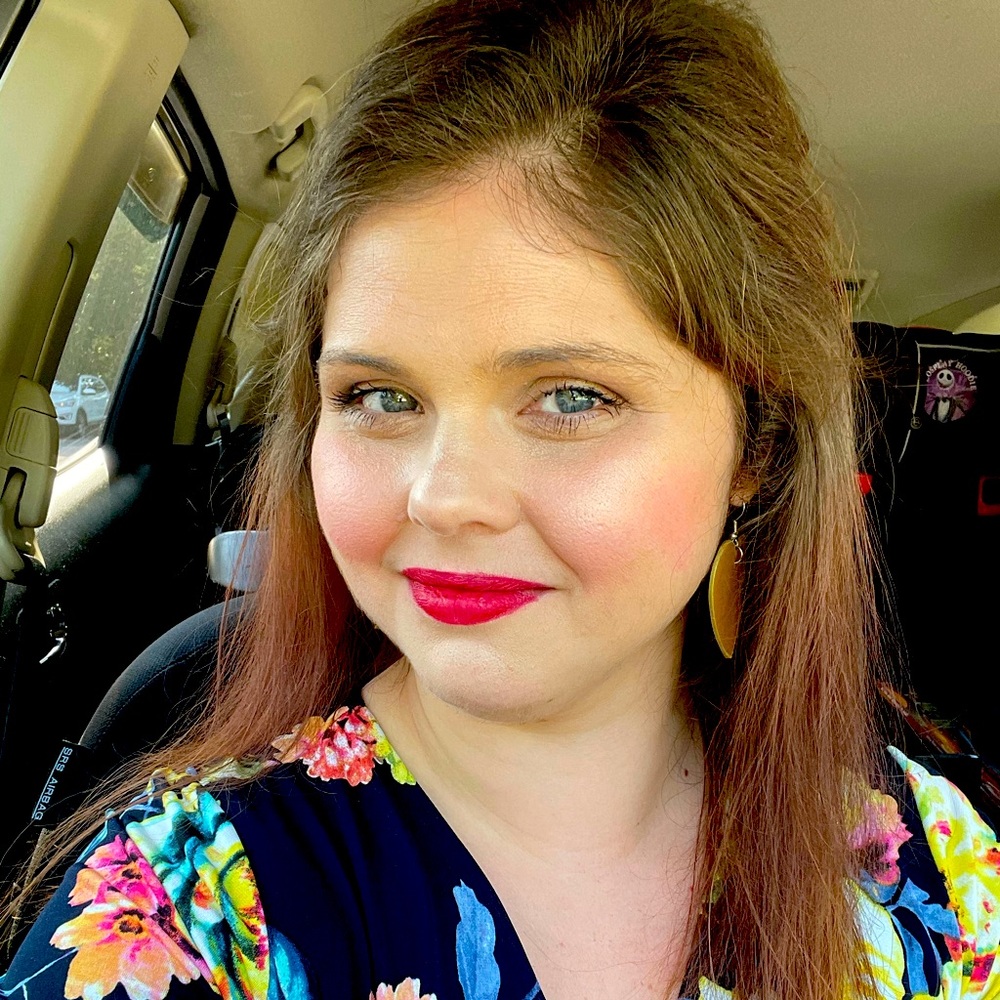 Meet your Posher, Danielle